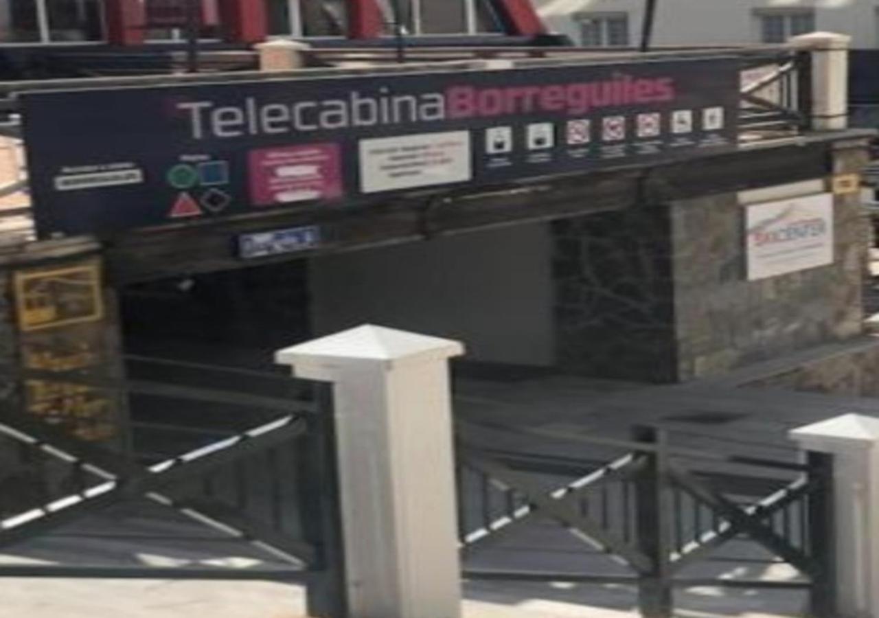 Apartamento Ameto En La Plaza Pradollano"Junto Al Telecabina Borreguiles" Sierra Nevada Bagian luar foto