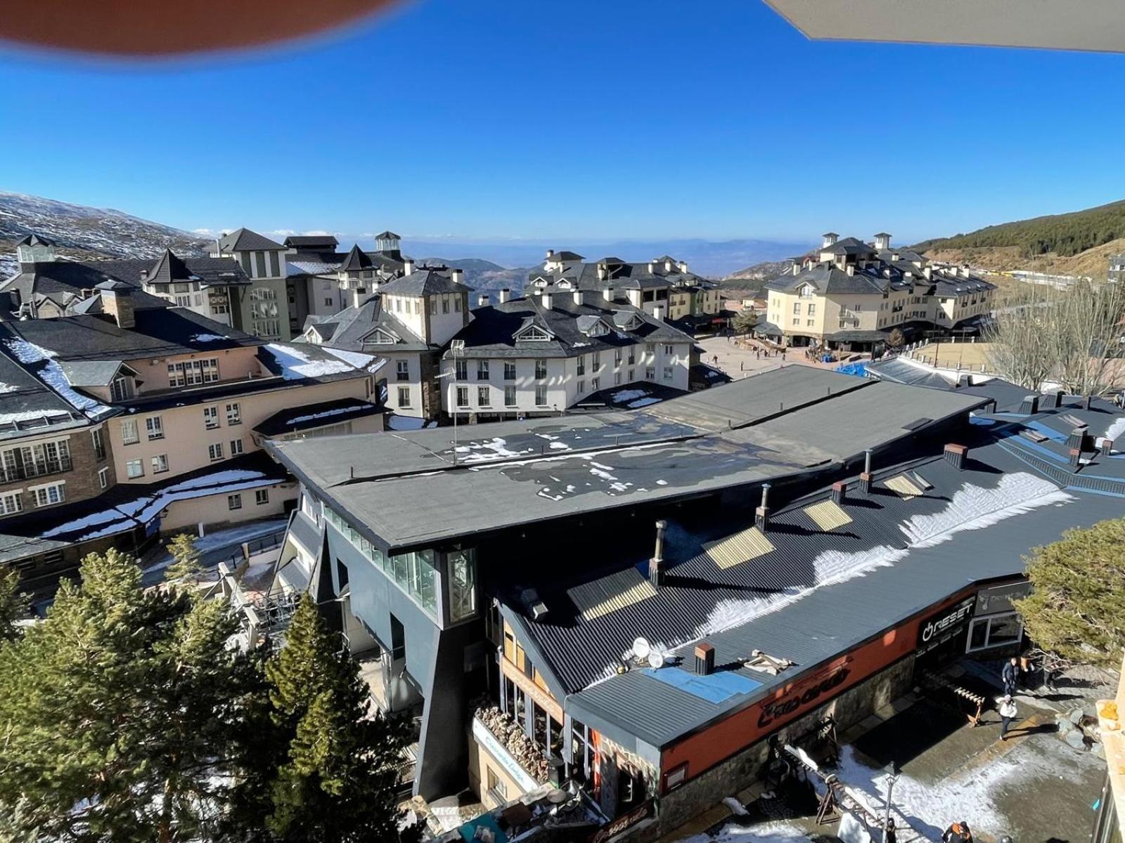 Apartamento Ameto En La Plaza Pradollano"Junto Al Telecabina Borreguiles" Sierra Nevada Bagian luar foto